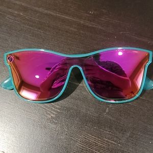 Blenders Eyewear - Sunglasses